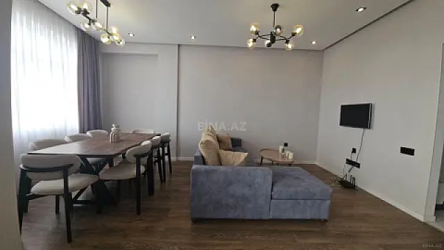 Satılır 4 otaqlı mənzil 105 m² — Bakı, Həzi Aslanov qəs. 4 otaq 105.00 m²