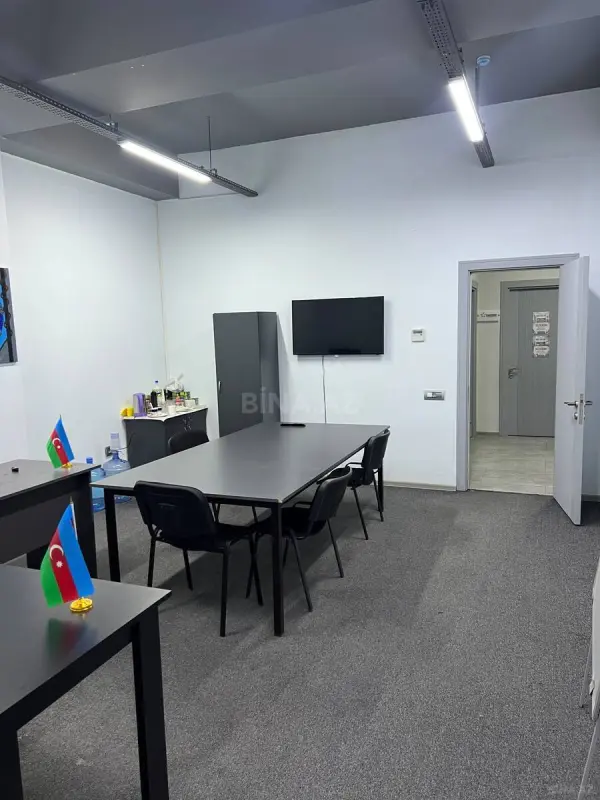 Kirayə verilir 2 otaqlı ofis 60 m²