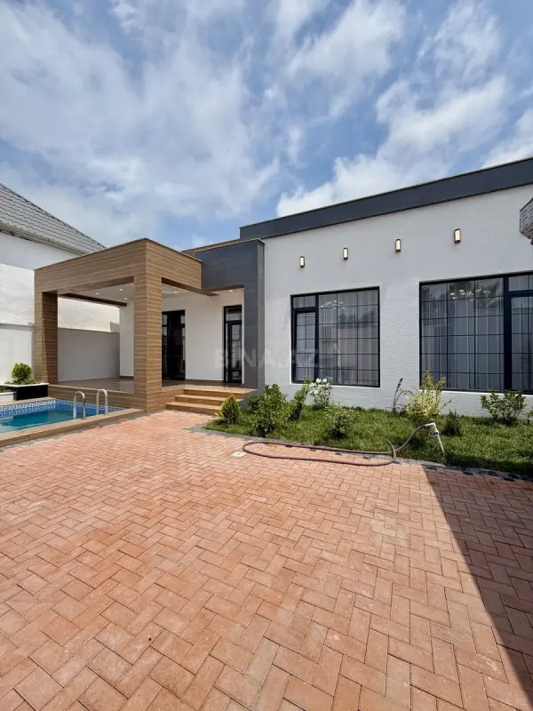 Satılır 4 otaqlı həyət evi 150 m²