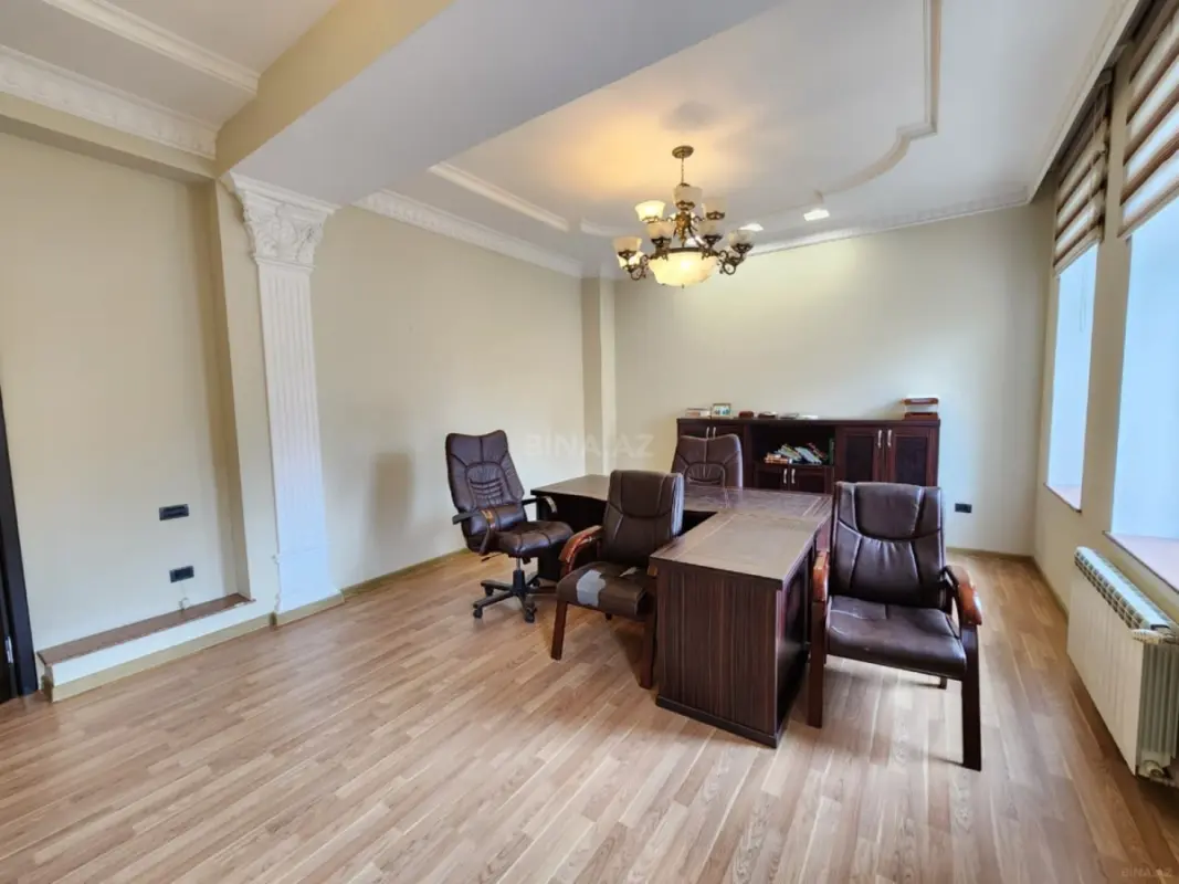 Kirayə verilir 4 otaqlı ofis 250 m²