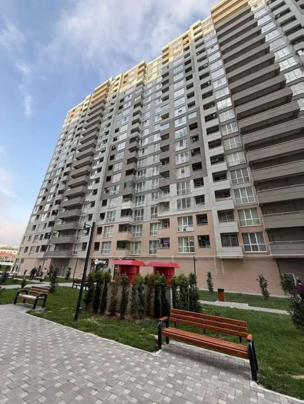 Satılır 2 otaqlı mənzil 53 m²