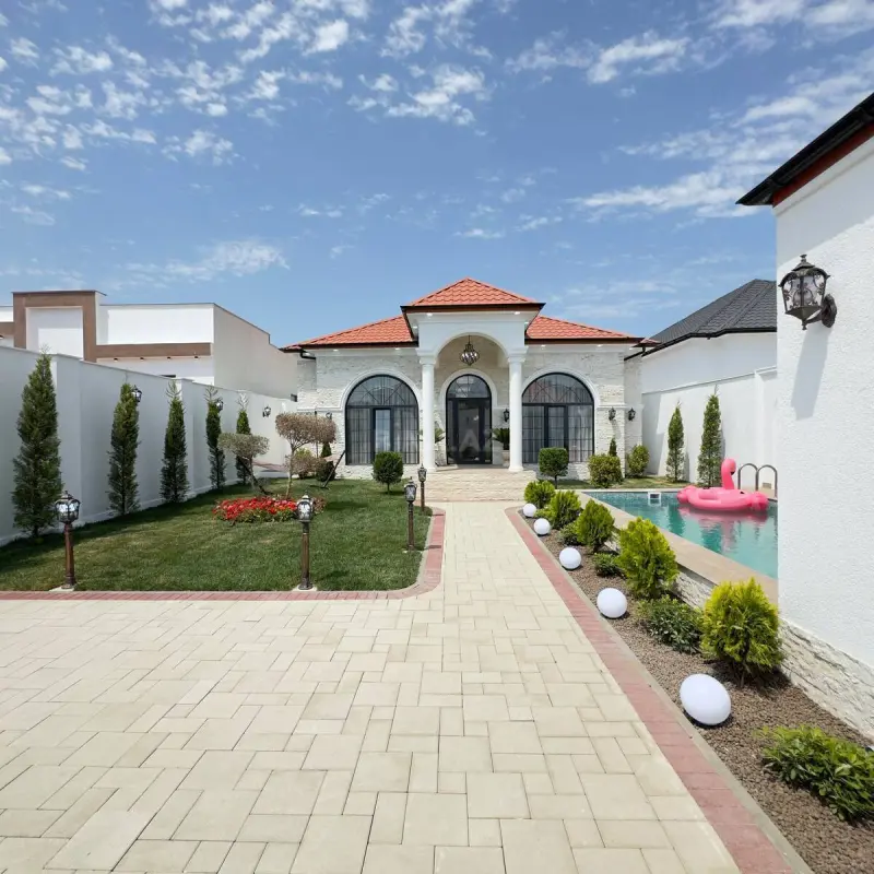 Satılır 4 otaqlı həyət evi 160 m²