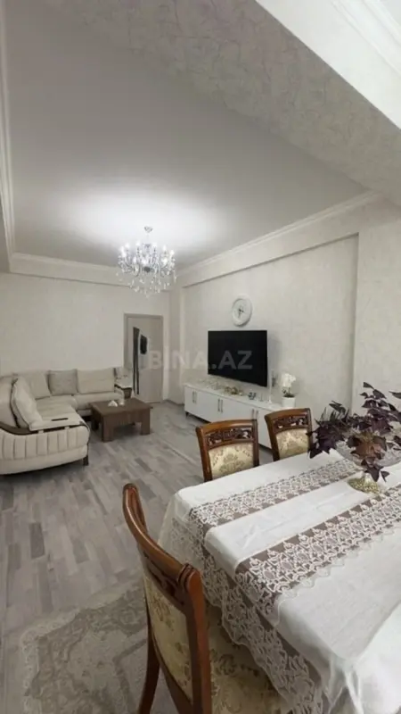 Satılır 3 otaqlı mənzil 126 m²