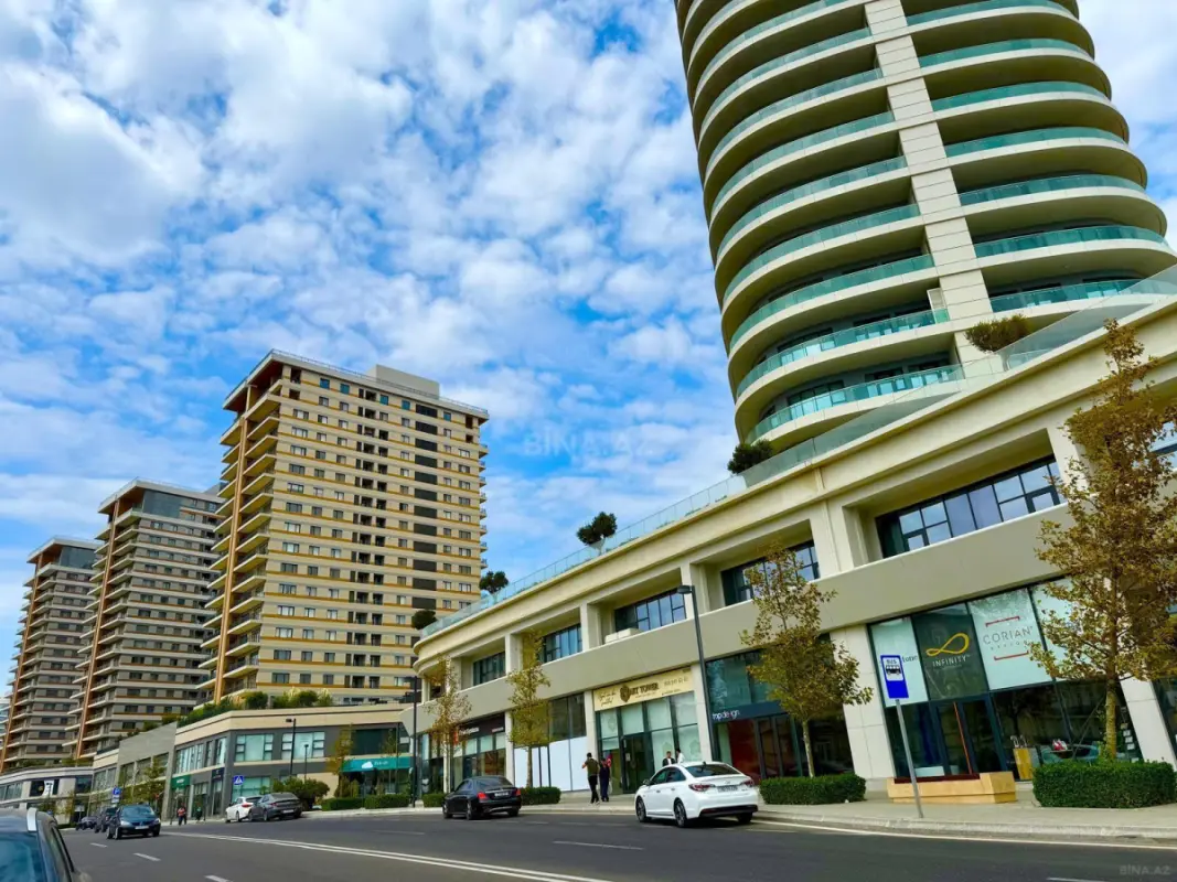 Satılır obyekt 270 m²