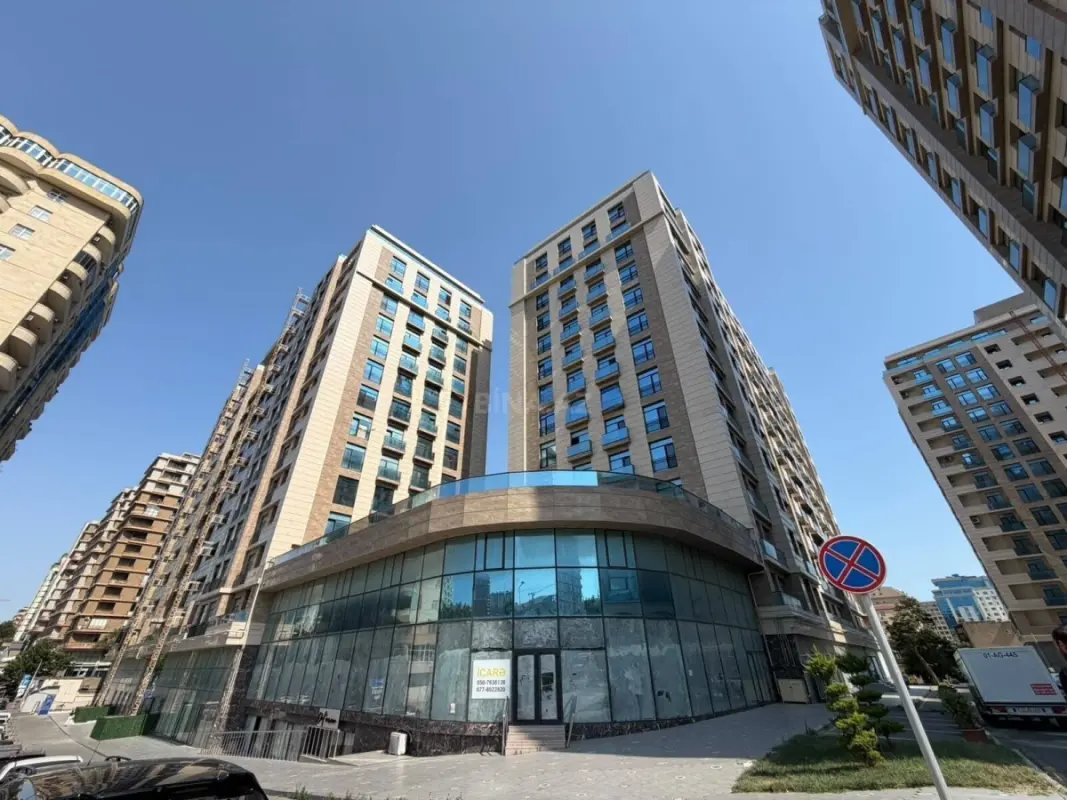Satılır obyekt 1100 m²