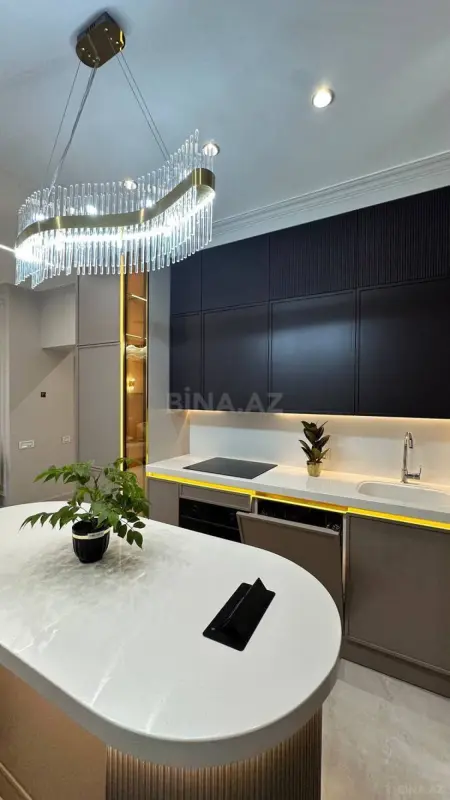 Satılır 2 otaqlı mənzil 68 m²