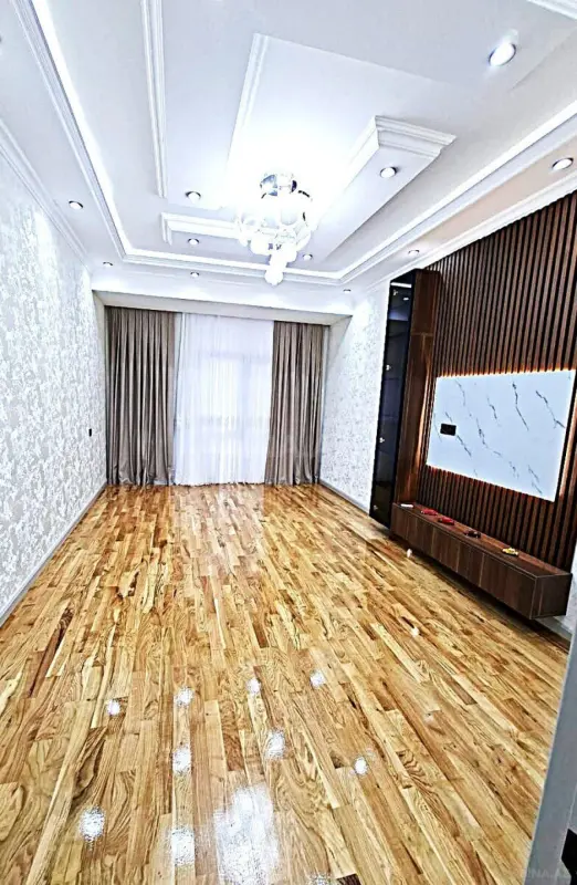 Satılır 3 otaqlı mənzil 92 m²