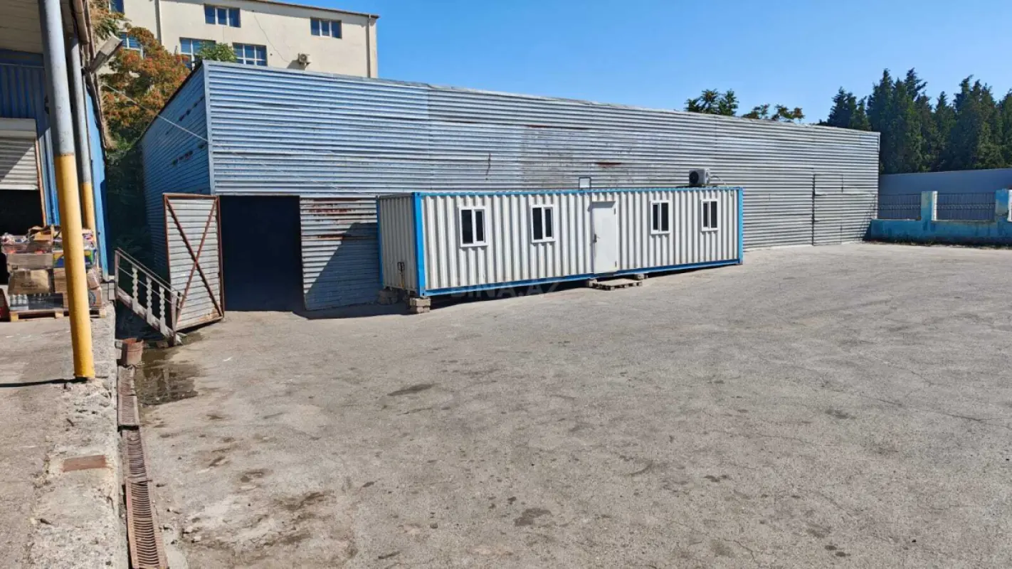 Kirayə verilir obyekt 700 m²