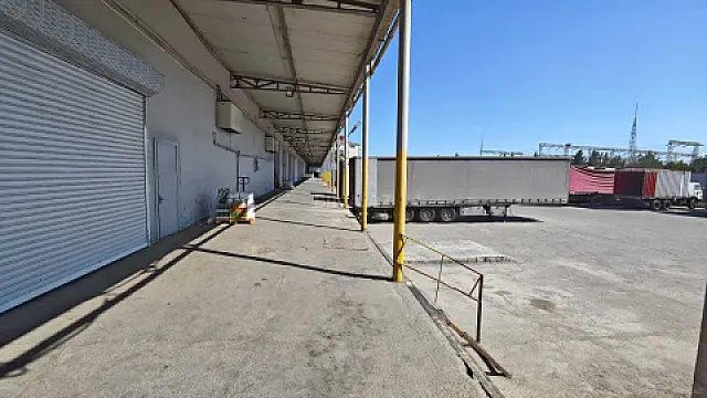 Kirayə verilir obyekt 200 m² — Bakı 200.00 m²