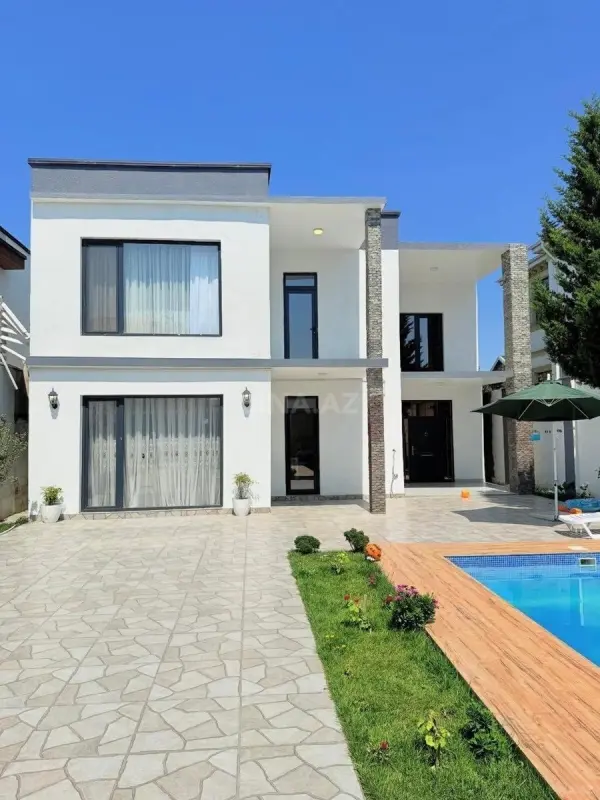 Kirayə verilir 6 otaqlı həyət evi 300 m²