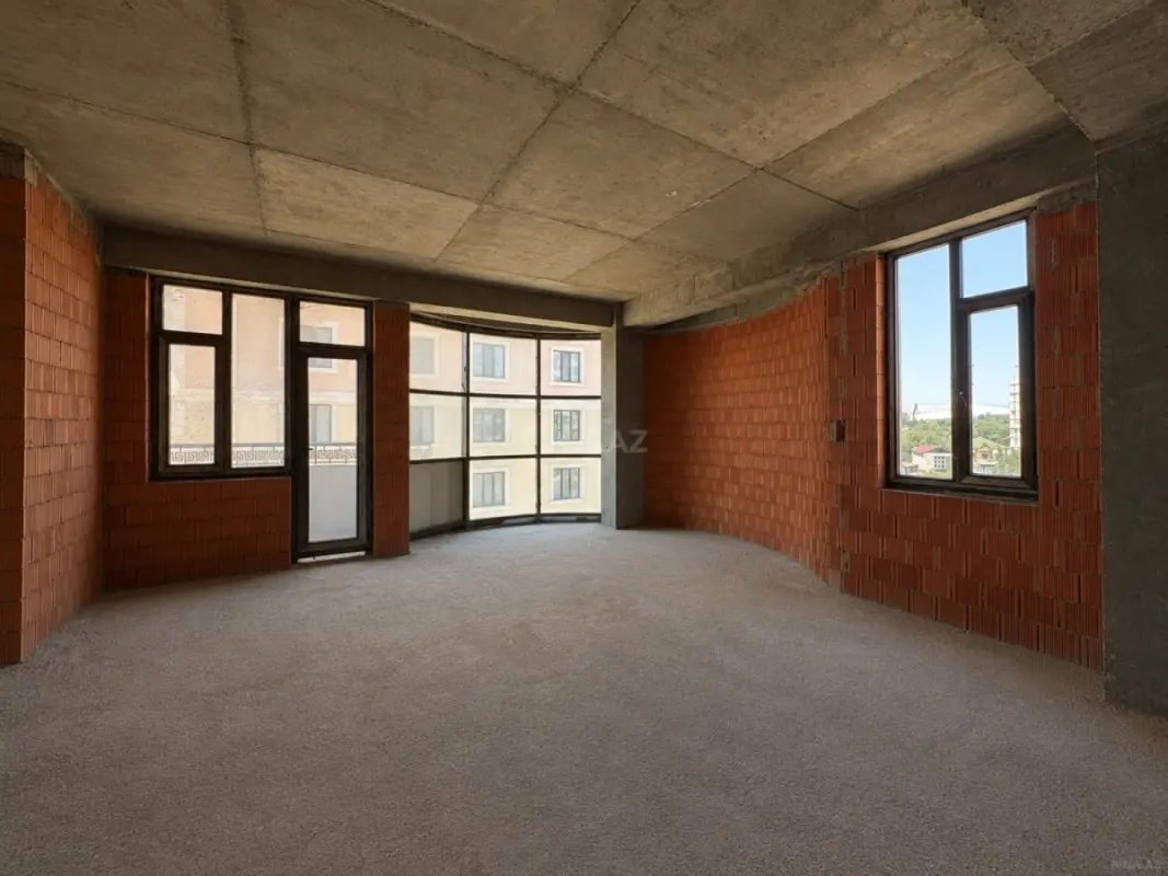 Satılır 2 otaqlı mənzil 89 m²