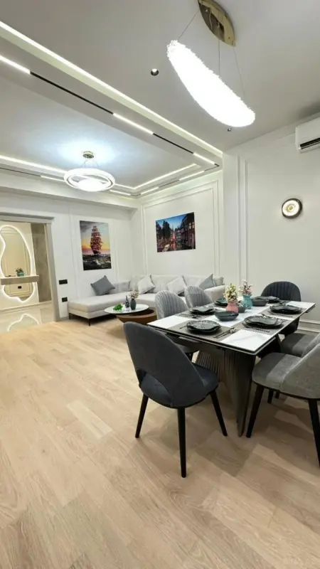 Satılır 3 otaqlı mənzil 150 m²