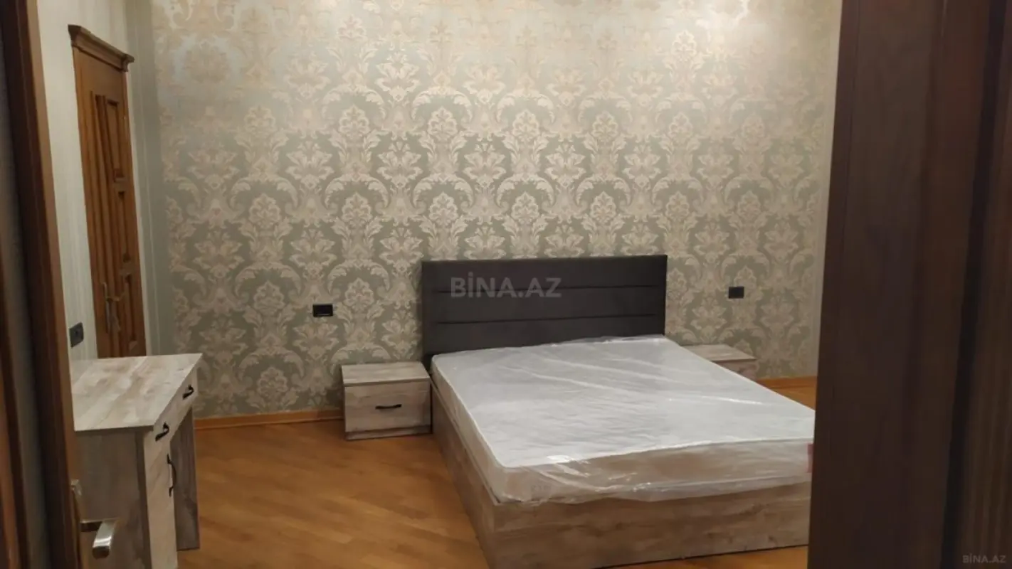 Kirayə verilir 4 otaqlı mənzil 160 m²