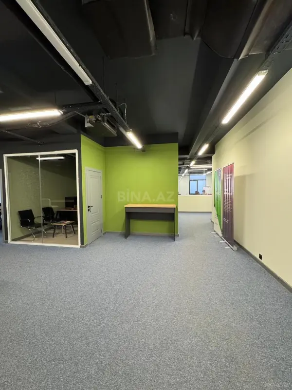 Kirayə verilir 13 otaqlı ofis 530 m²