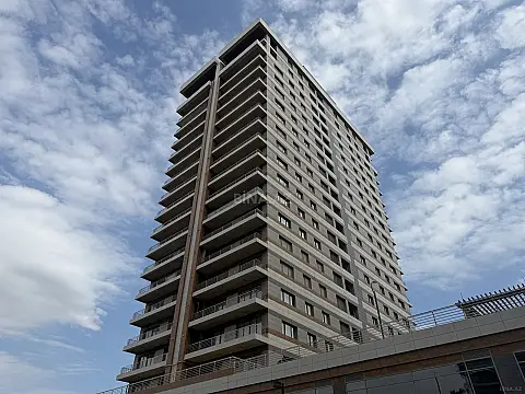 Satılır 3 otaqlı mənzil 190 m² — Bakı 3 otaq 190.00 m²