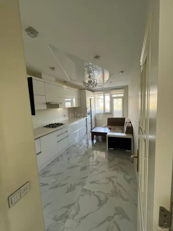 Kirayə verilir 3 otaqlı mənzil 110 m²