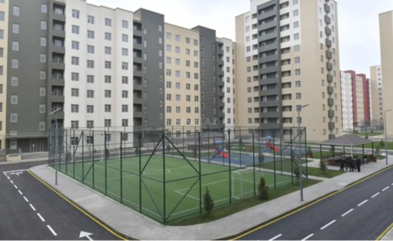 Satılır 4 otaqlı mənzil 100 m²