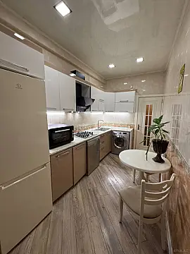 Kirayə verilir 2 otaqlı mənzil 65 m² — Bakı, Memar Əcəmi yanı 2 otaq 65.00 m²