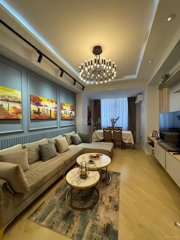 Satılır 2 otaqlı mənzil 75 m²