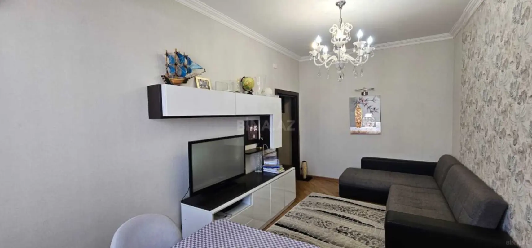 Satılır 2 otaqlı mənzil 62 m²