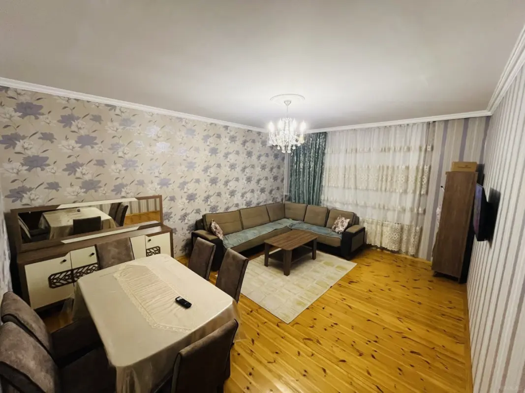 Satılır 5 otaqlı həyət evi 160 m²