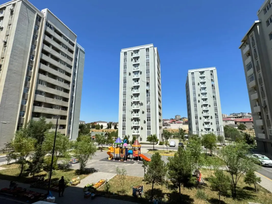 Satılır 2 otaqlı mənzil 52 m²