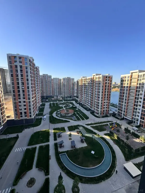 Satılır 4 otaqlı mənzil 103 m²