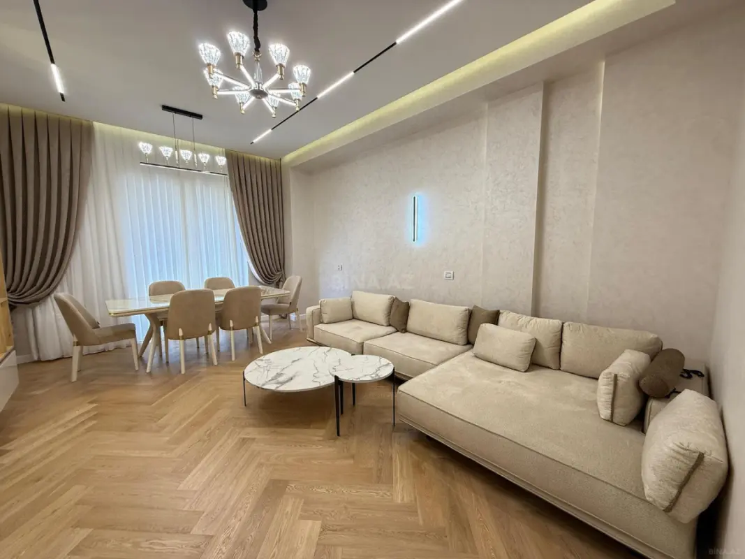 Kirayə verilir 3 otaqlı mənzil 135 m²