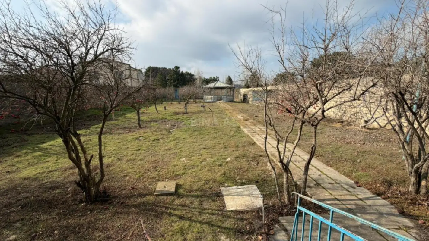 Satılır torpaq sahəsi 25 m²