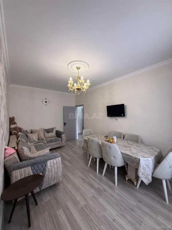 Satılır 4 otaqlı mənzil 100 m²