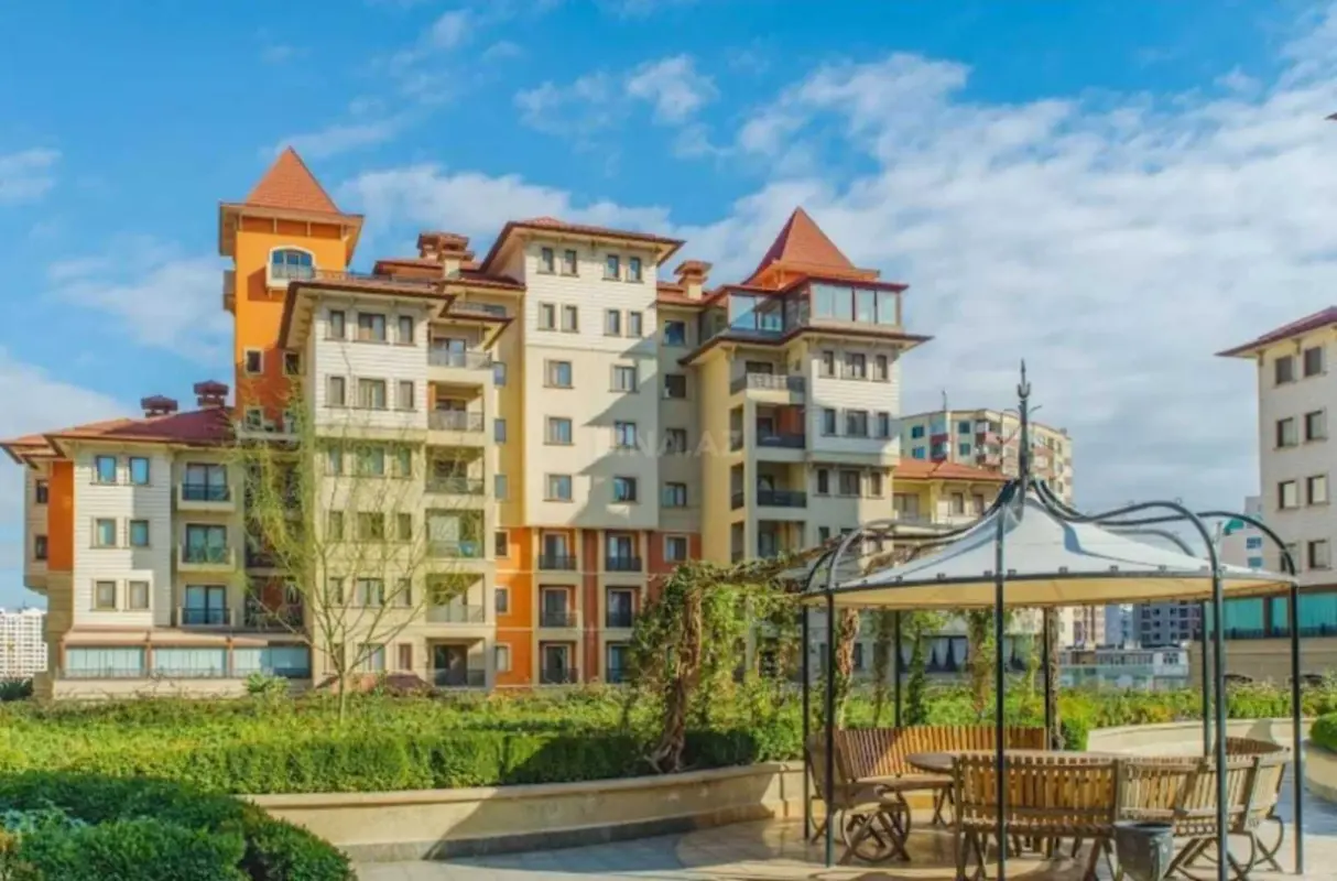 Kirayə verilir 3 otaqlı mənzil 130 m²