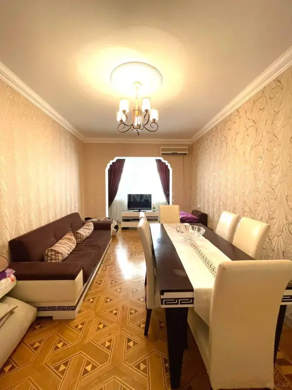 Satılır 3 otaqlı mənzil 105 m²
