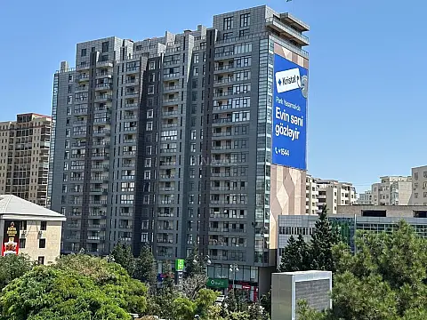 Satılır 4 otaqlı mənzil 185 m² — Bakı 4 otaq 185.00 m²