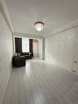 Satılır 2 otaqlı mənzil 70 m² — Bakı, Həzi Aslanov qəs. 2 otaq 70.00 m²