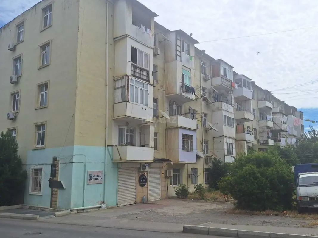 Satılır 2 otaqlı mənzil 48 m²