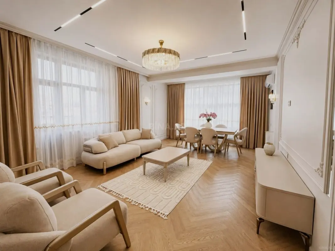 Satılır 3 otaqlı mənzil 115 m²