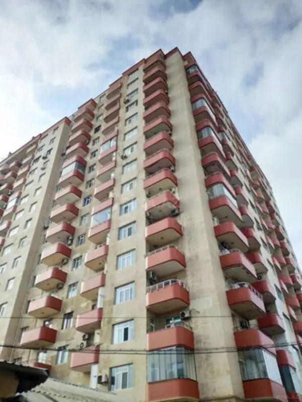 Kirayə verilir 2 otaqlı mənzil 95 m²