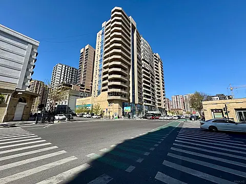 Kirayə verilir 20 otaqlı ofis 1000 m² — Bakı 20 otaq 1000.00 m²
