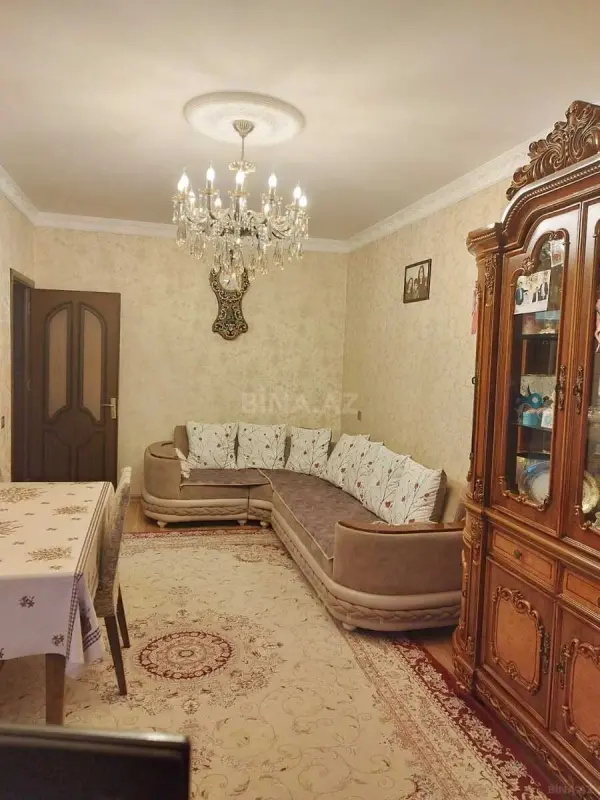 Satılır 4 otaqlı mənzil 95 m²