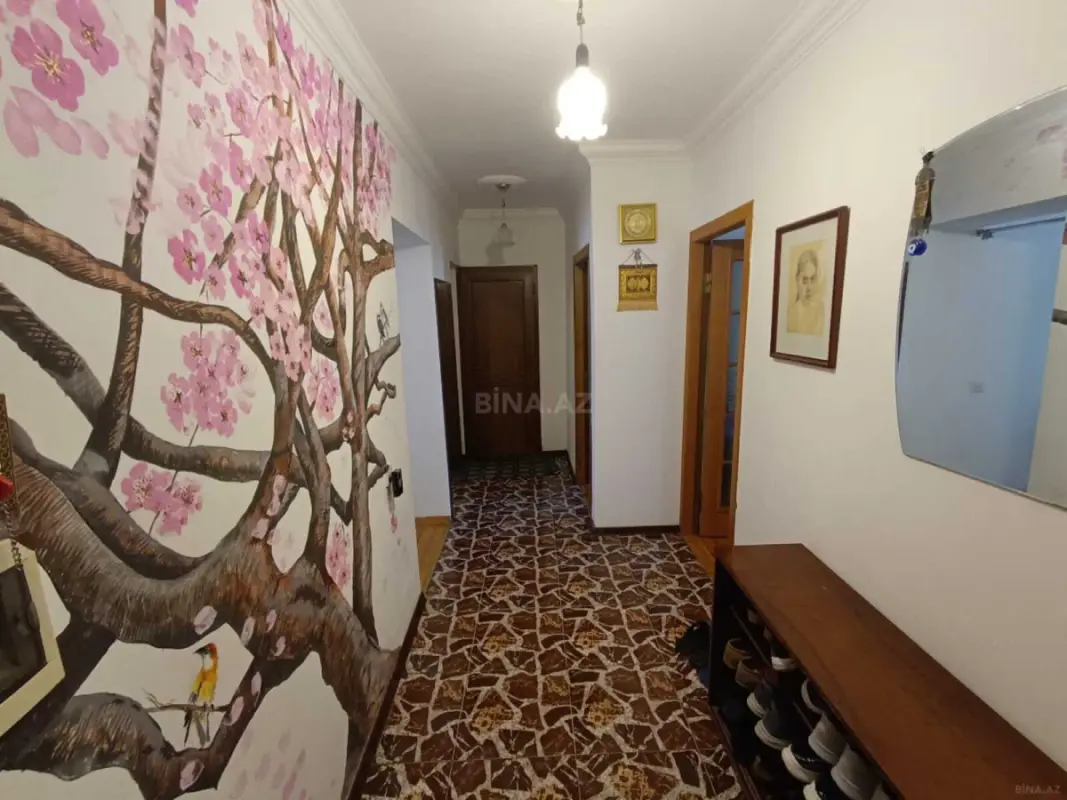 Satılır 4 otaqlı mənzil 96 m²