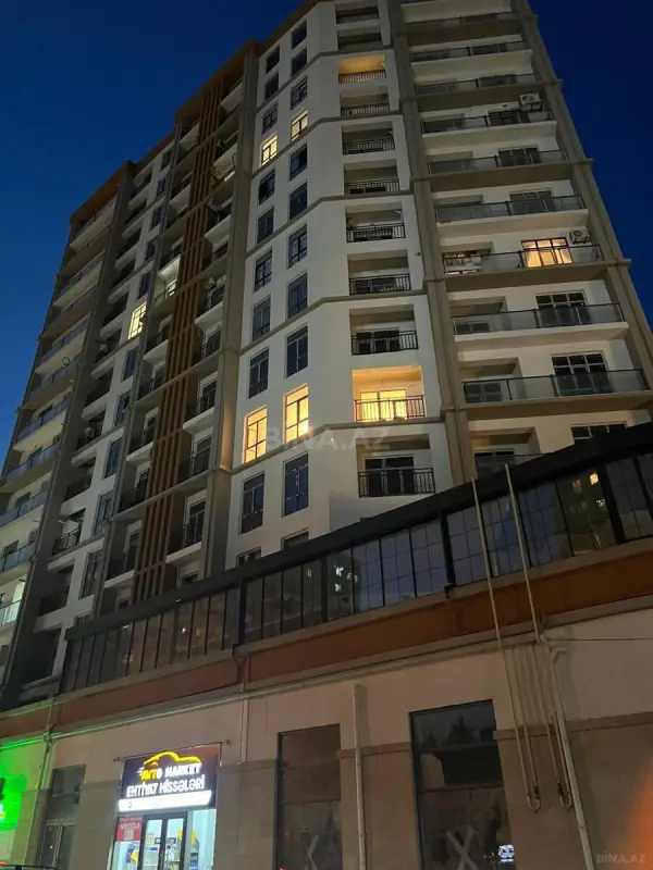 Satılır 4 otaqlı mənzil 146 m²