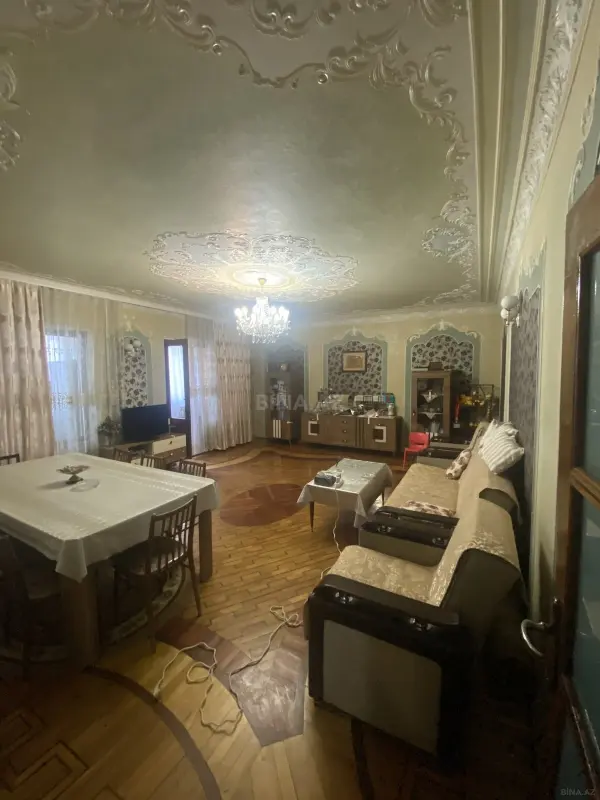 Satılır 5 otaqlı mənzil 120 m²