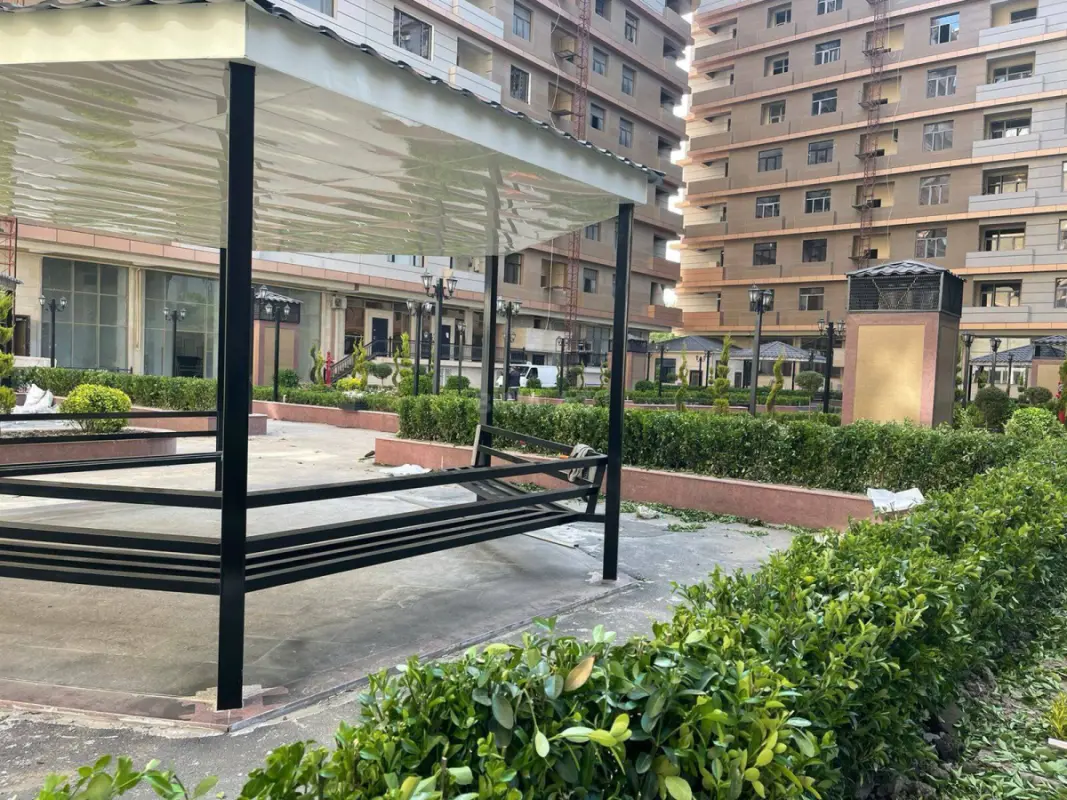 Satılır 2 otaqlı mənzil 77 m²