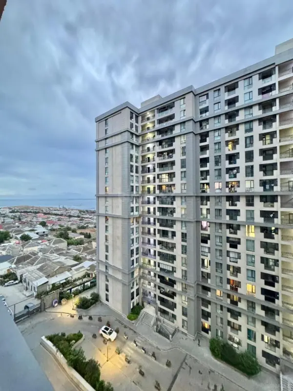 Satılır 2 otaqlı mənzil 100 m²