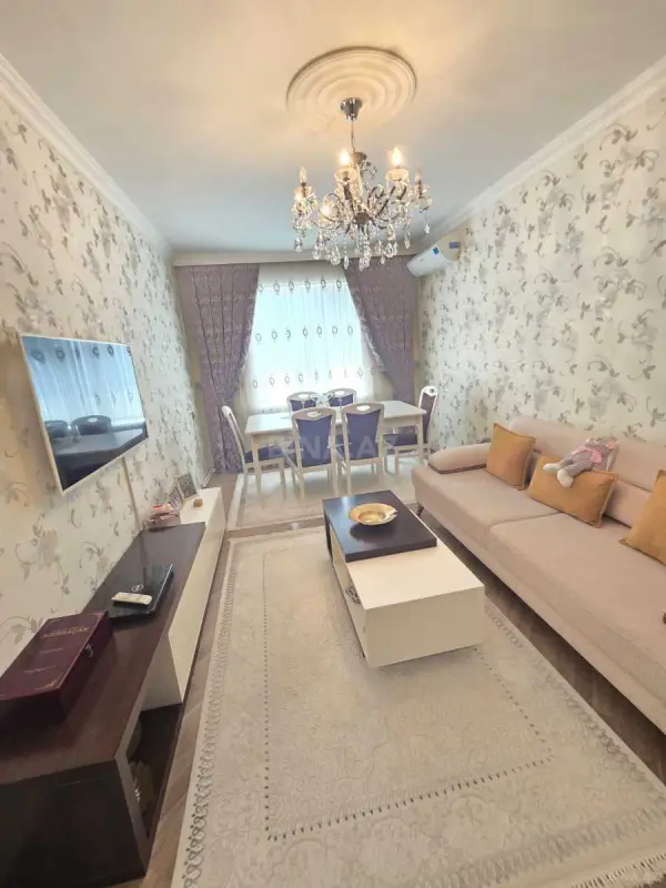 Satılır 2 otaqlı mənzil 50 m²