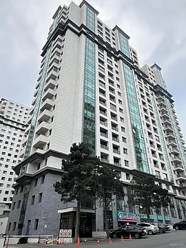 Satılır 4 otaqlı mənzil 242 m² — Bakı, İnşaatçılar 4 otaq 242.00 m²