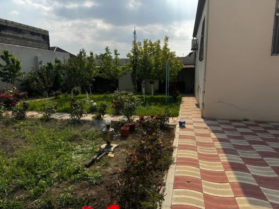 Satılır 3 otaqlı həyət evi 145 m²