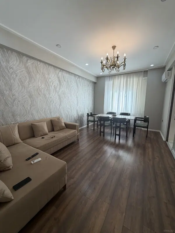 Kirayə verilir 2 otaqlı mənzil 75 m²