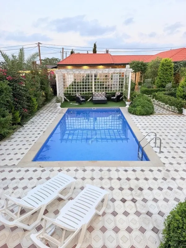 Kirayə verilir 4 otaqlı həyət evi 300 m²