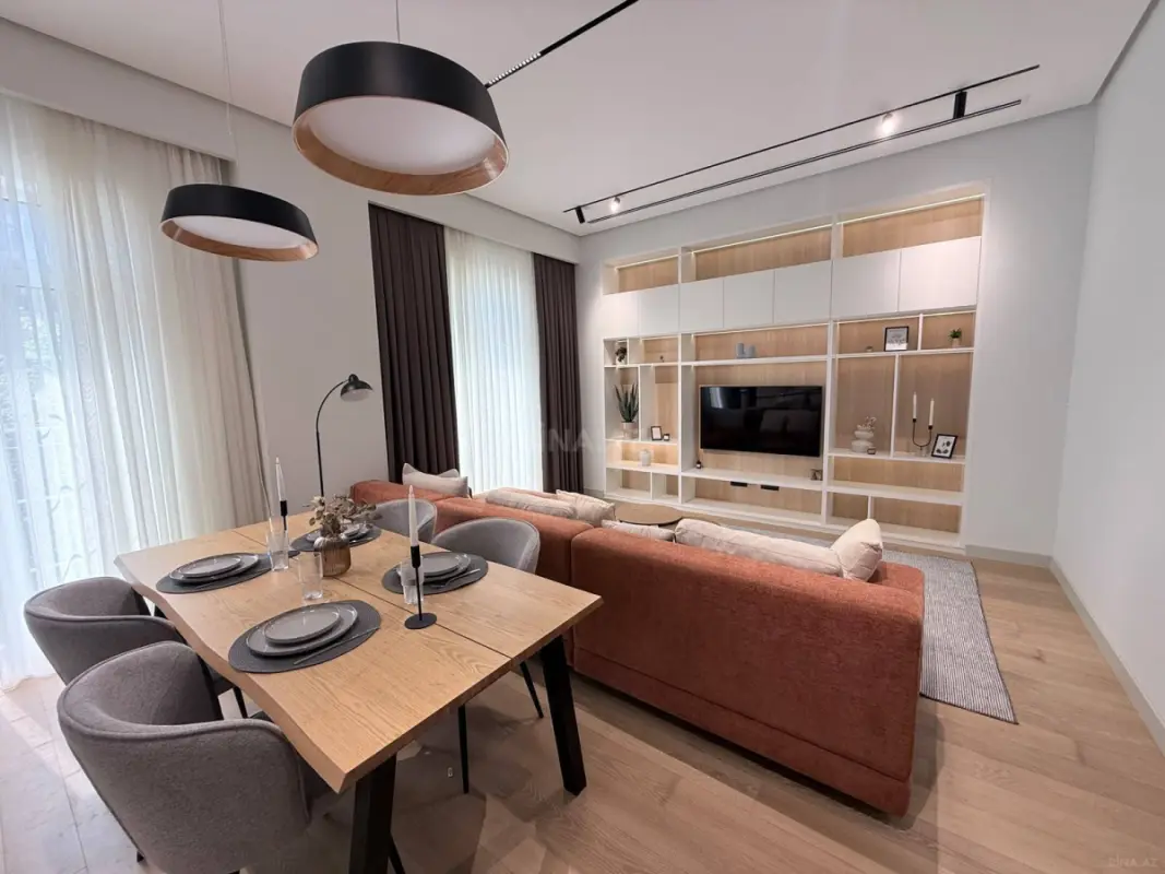 Satılır 2 otaqlı mənzil 78 m²